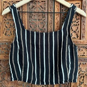 Lou and Grey 100% linen crop top